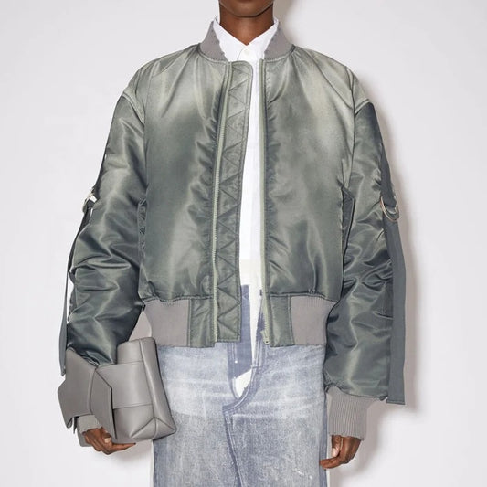 Bomberka z połyskującego materiału syntetycznego