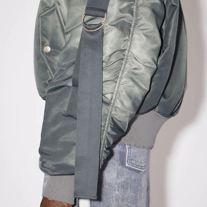 Bomberka z połyskującego materiału syntetycznego